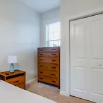2 King, Sleeps 9, Fair & Expo Ctr, Churchill, Bourbon Tours, Downtown, University Of Louisville, Foodie, Shopping, Nightlife!!